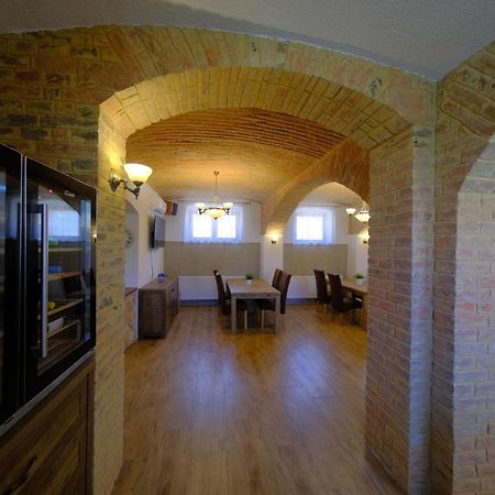 Lauber Villa Pécs Esterno foto