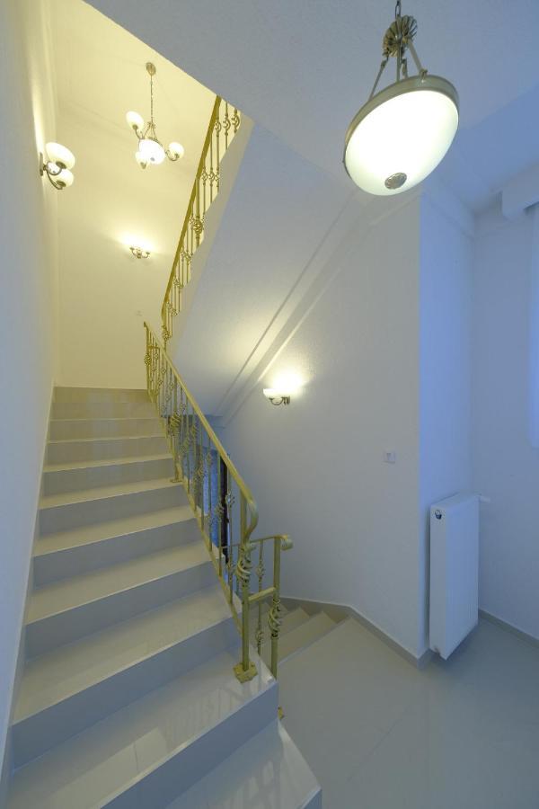 Lauber Villa Pécs Esterno foto